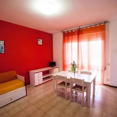 Aparthotel Isa-residence With Swimming Pool In Luni Mare, With Air Conditioning And Private Outdoor Area