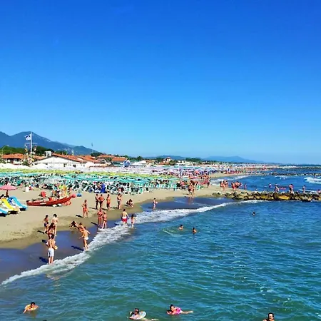 Isa-residence With Swimming Pool In Luni Mare, With Air Conditioning And Private Outdoor Area * Fiumaretta di Ameglia