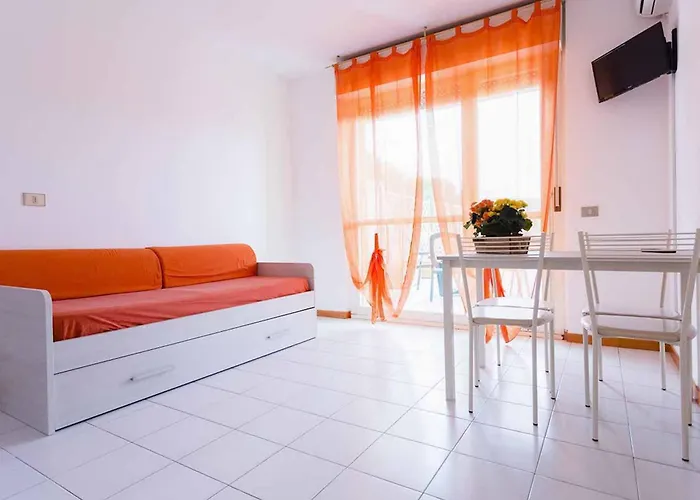 Aparthotel Isa-residence With Swimming Pool In Luni Mare, With Air Conditioning And Private Outdoor Area 3*