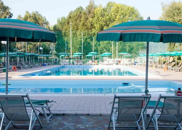 Aparthotel Isa-residence With Swimming Pool In Luni Mare, With Air Conditioning And Private Outdoor Area 3*