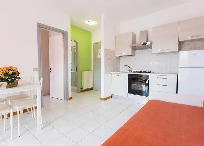 Isa-residence With Swimming Pool In Luni Mare, With Air Conditioning And Private Outdoor Area 3*