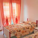 Isa-residence With Swimming Pool In Luni Mare, With Air Conditioning And Private Outdoor Area Apart-hotel Fiumaretta di Ameglia