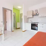 Isa-residence With Swimming Pool In Luni Mare, With Air Conditioning And Private Outdoor Area 3*
