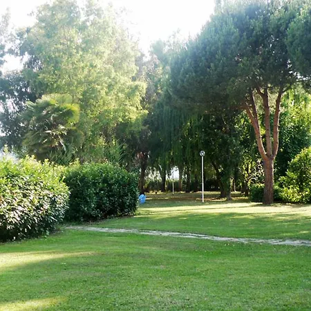 Aparthotel Isa-residence With Swimming Pool In Luni Mare, With Air Conditioning And Private Outdoor Area